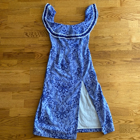 NWT Red Carter off the shoulder embroidered dress - Picture 2 of 11